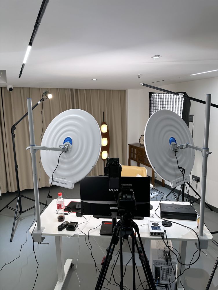Chat desk, dual panel lights